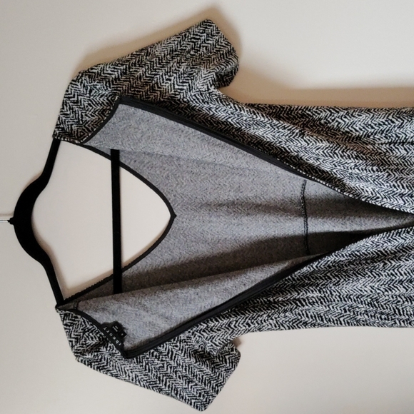 Theory Dress - Picture 5 of 6